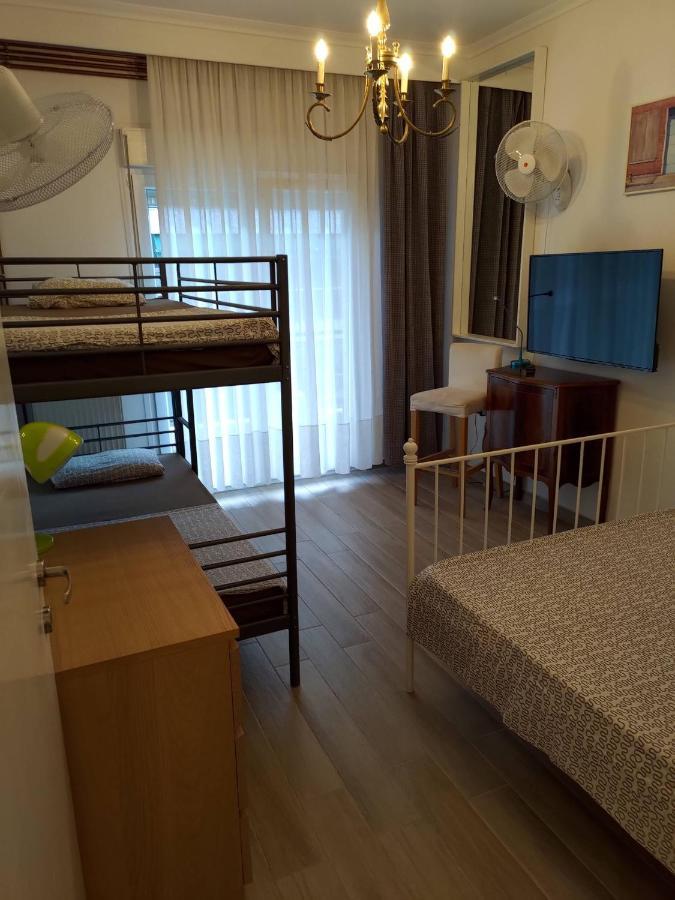 Promenade Apartment With Sea View Szaloniki Kültér fotó