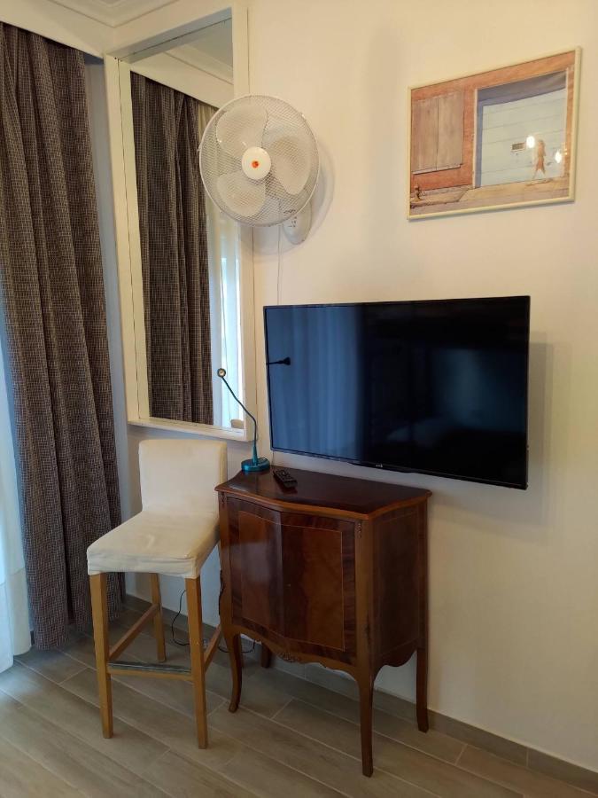 Promenade Apartment With Sea View Szaloniki Kültér fotó